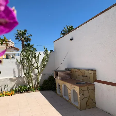 Casa Con Piscina Privada A 1 Km De La Playa